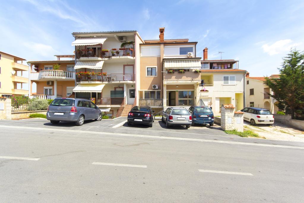 Apartment Pecirep Pula Bilik gambar